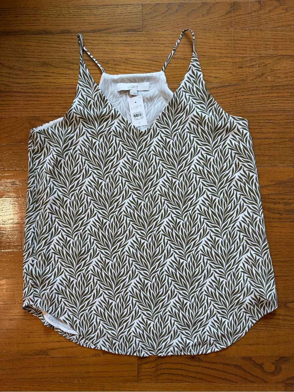 NWT LOFT Leaf Patterned V-Neck Spaghetti Strap Camisole - Size Small